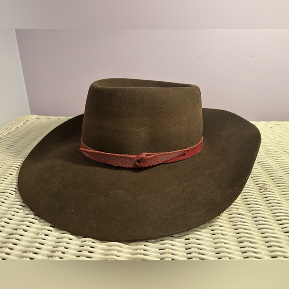 Vintage Other - Vintage 1970s Western Rodeo Boots Edmonton Brown Felt Cowboy Hat 4x Quality